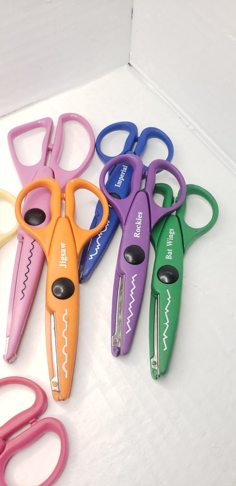 SCRAPBOOK EDGERS Scrapbook & Craft Pattern Cut Scissors 15 Piece Set