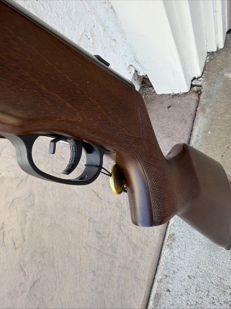 Beeman S1 Air Rifle by Beeman