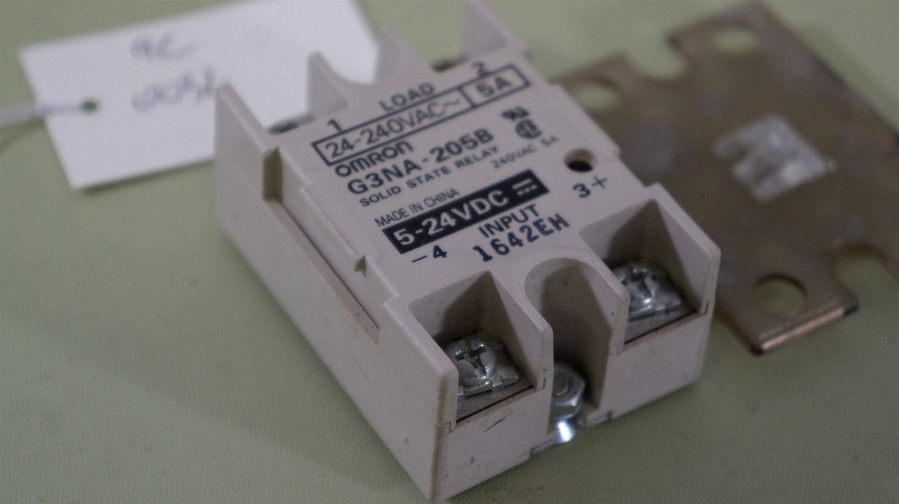 Omron G3NA-205B Solid State Relay , 5-24VDC