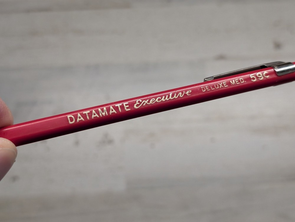 DATAMATE Executive Ballpoint Pen Red Deluxe Medium U.S.A. *DOES NOT WRITE*
