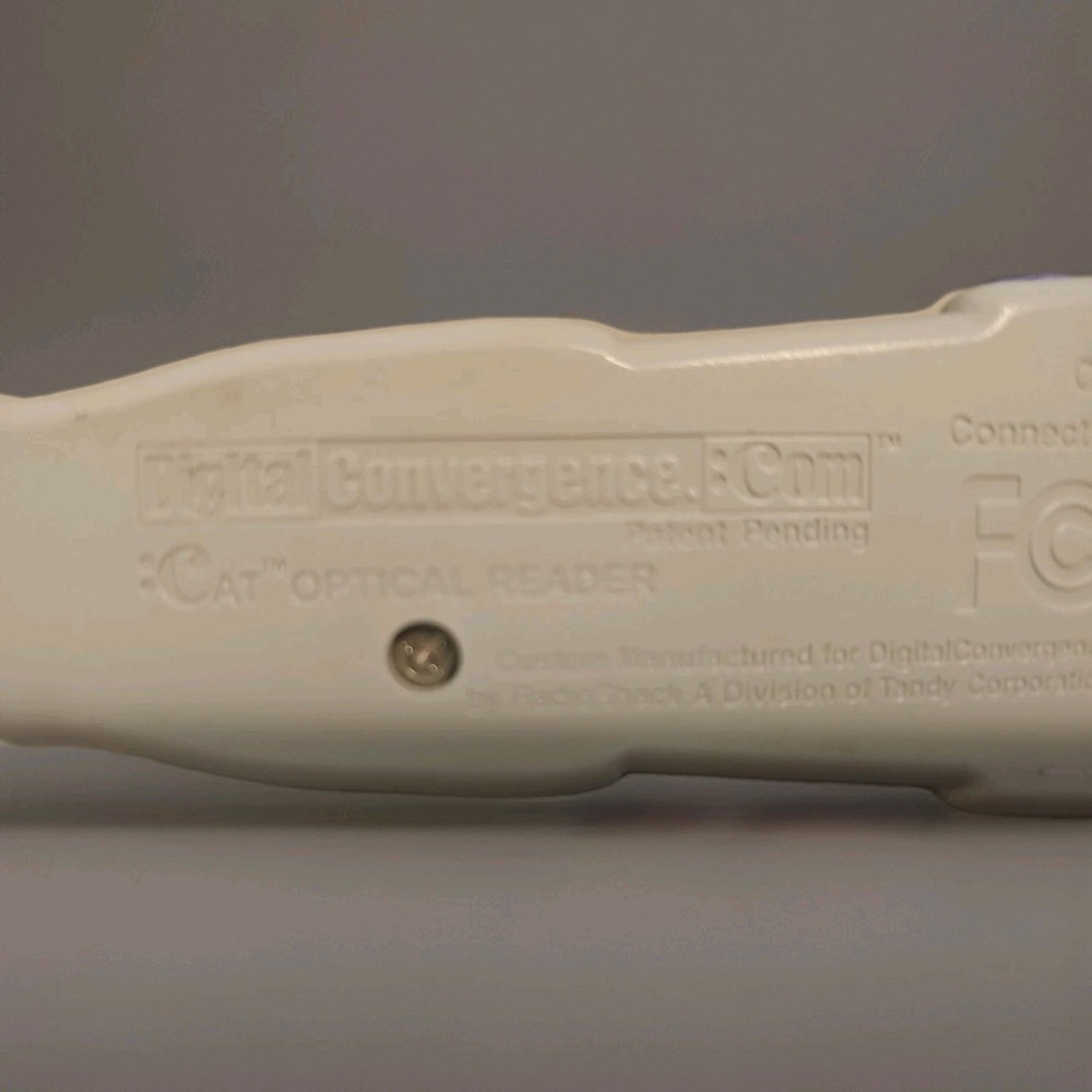 VTG Radio Shack Flight PC Joystick Controller & VTG Cat Optical Reader. Untested