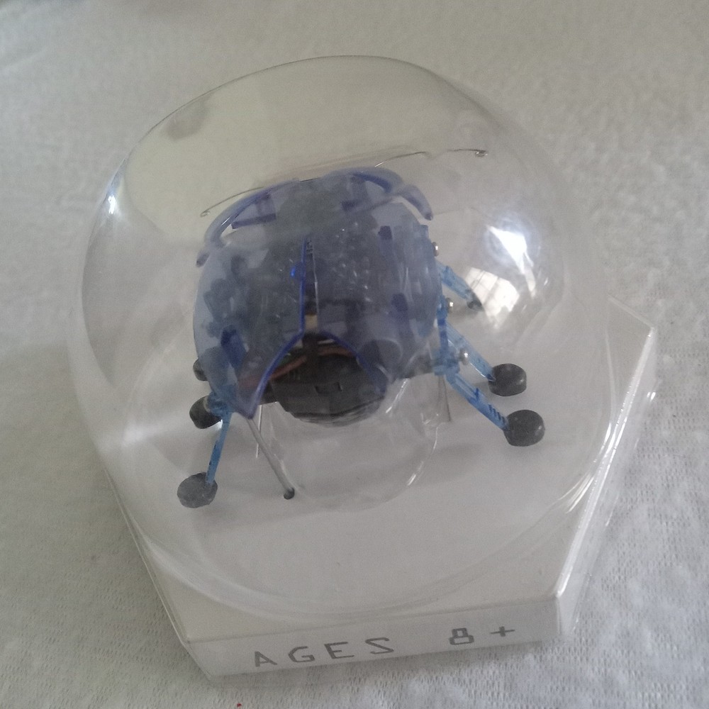 Hexbug 2007 Blue Charlie Robotic Creature NIP