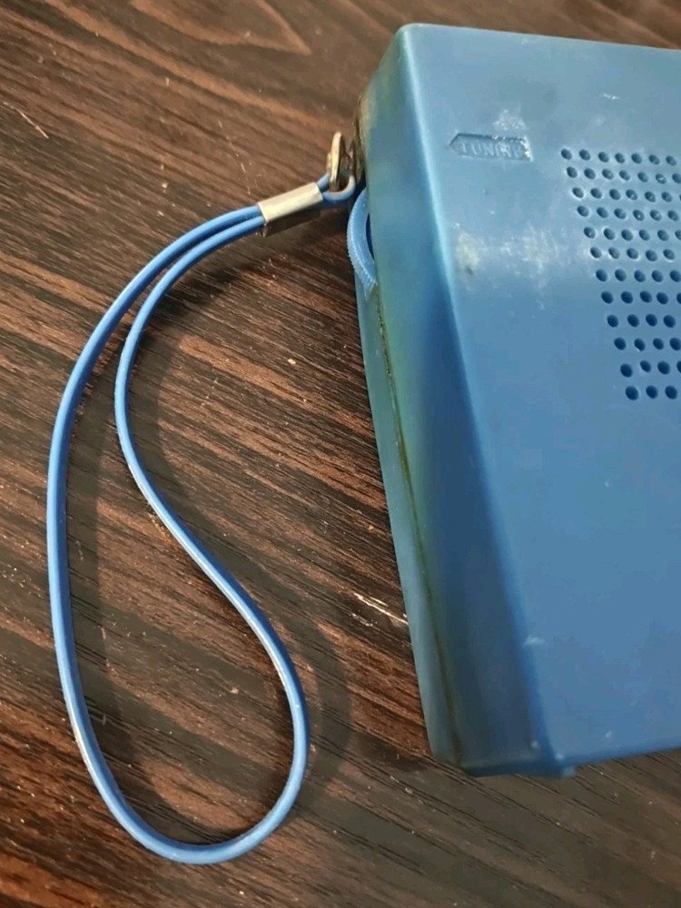 Vintage Kmart Solid Pocket AM Transistor Radio, Blue, Tested, Working