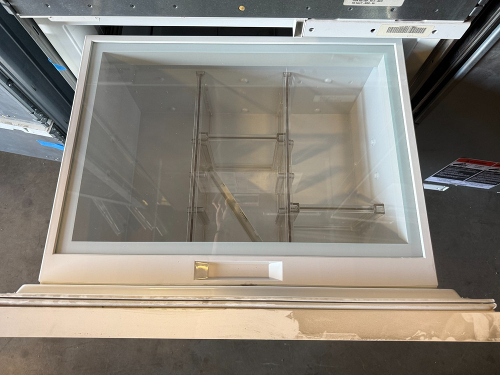 Sub-Zero IT-30RID-RH 30” Built-In All Refrigerator Column – 2015 Display Model