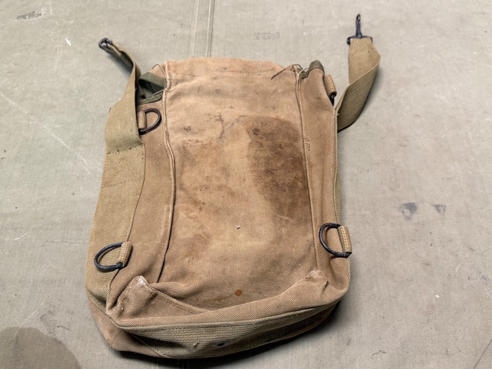 ORIGINAL WWII US ARMY INFANTRY M1 GP AMMO CARRY BAG-TRANSITIONAL OD#3 & OD#7