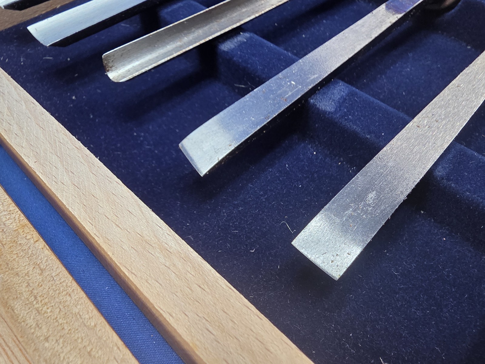 Vintage FREUD CS-112 12-Piece Woodworking Carving Chisel Set