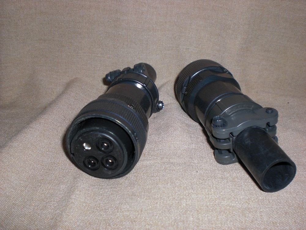 Connector Power Female 4 pin cable HD PKG 2