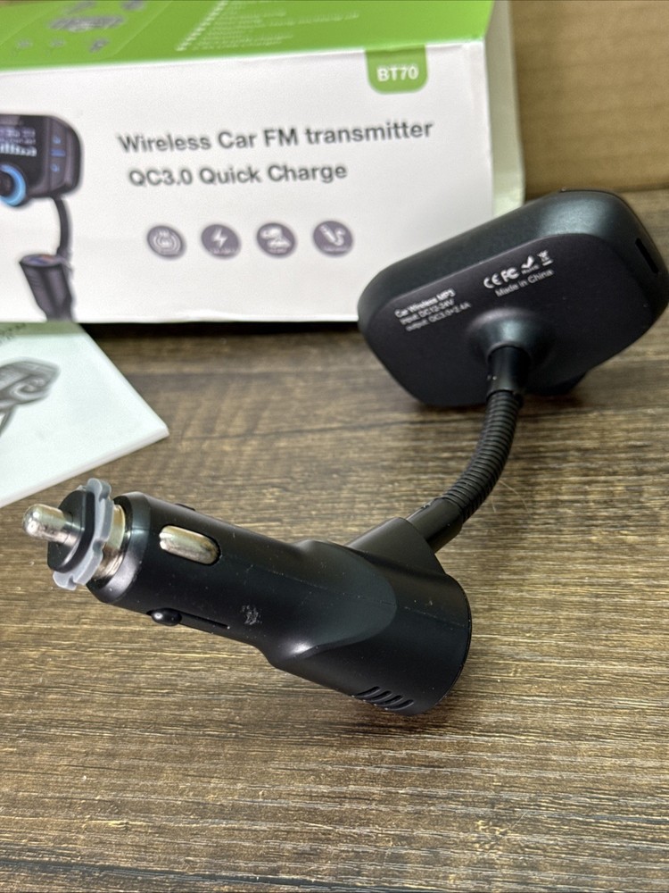 Sumind BT70B 1.7 Inch 2.4 GHZ Bluetooth FM Transmitter - Black