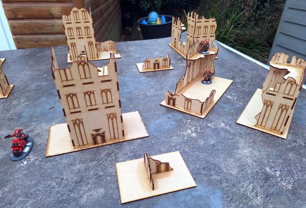 Warhammer 40,000 MDF 6x4ft scenery