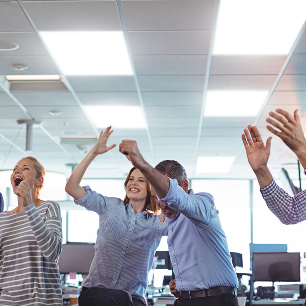 4 Packs 2x2FT White LED Flat Panel Light 48W 7500K Drop Ceiling Light Daylight