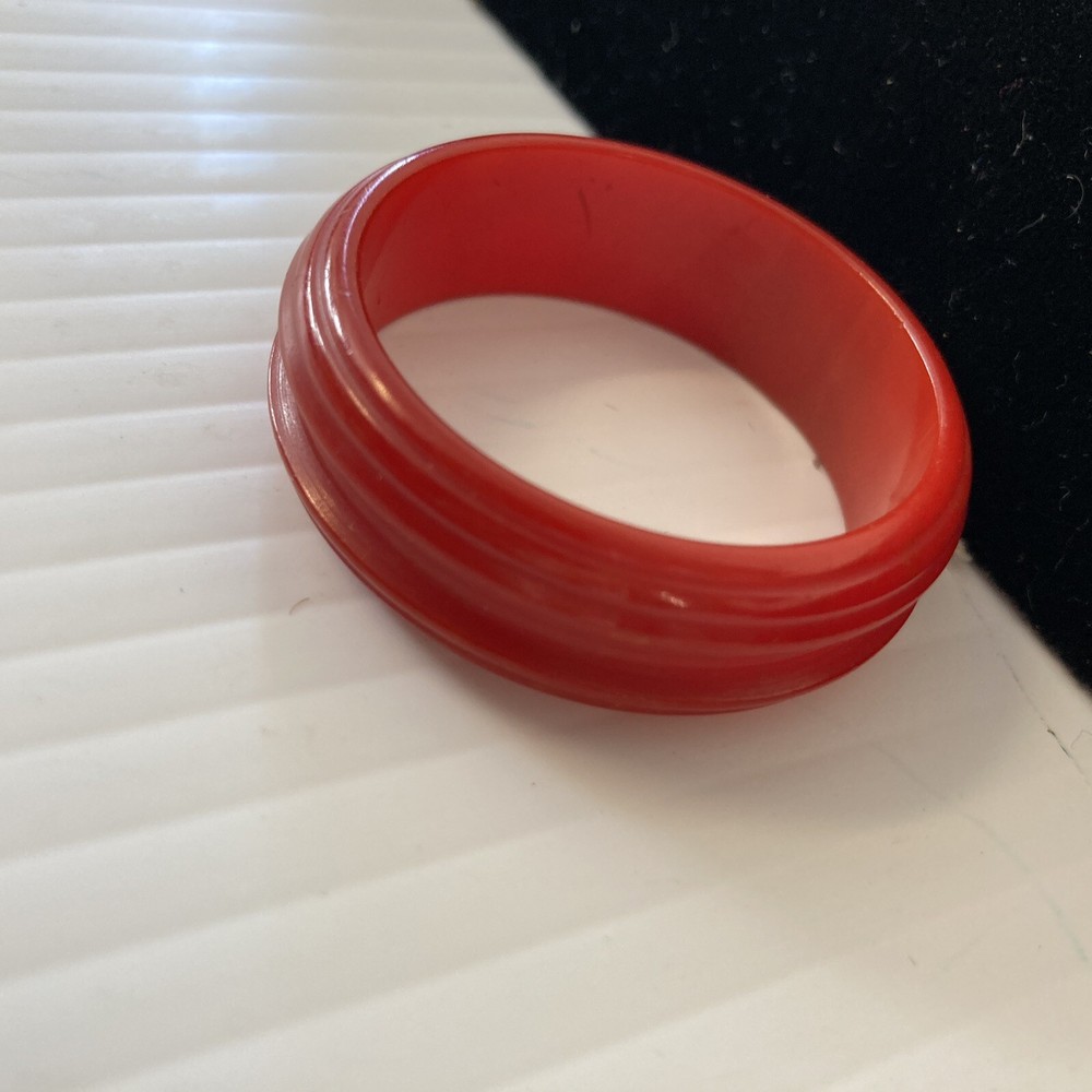 Bakelite / Catalin Red Napkin Ring .5 Inch Width F6-86