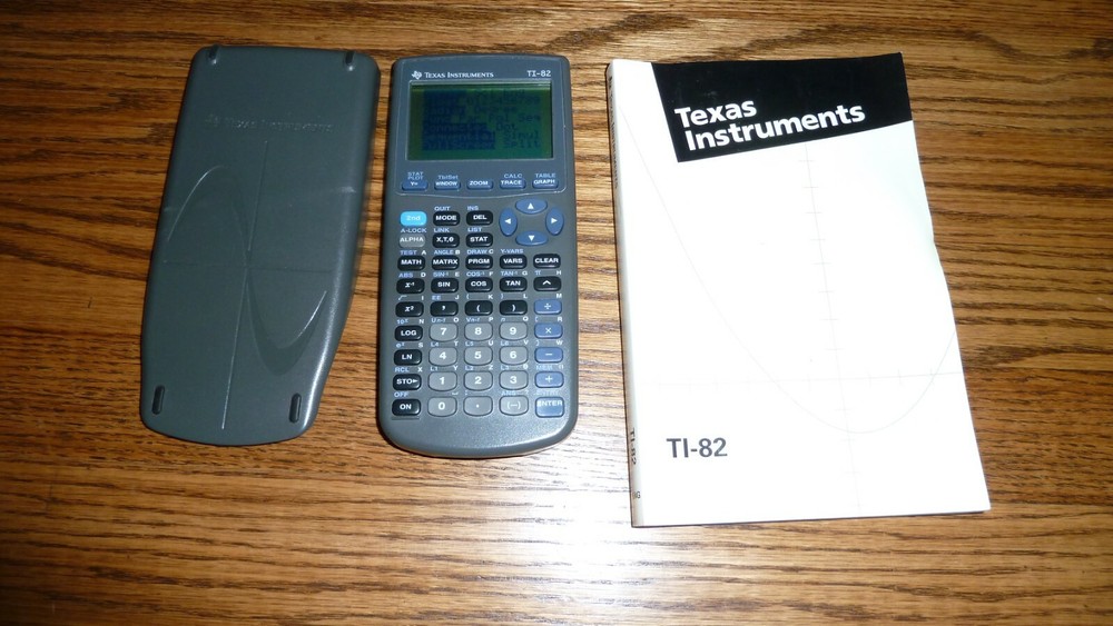 TEXAS INSTRUMENTS TI 82 GRAPHING CALCULATOR TESTED