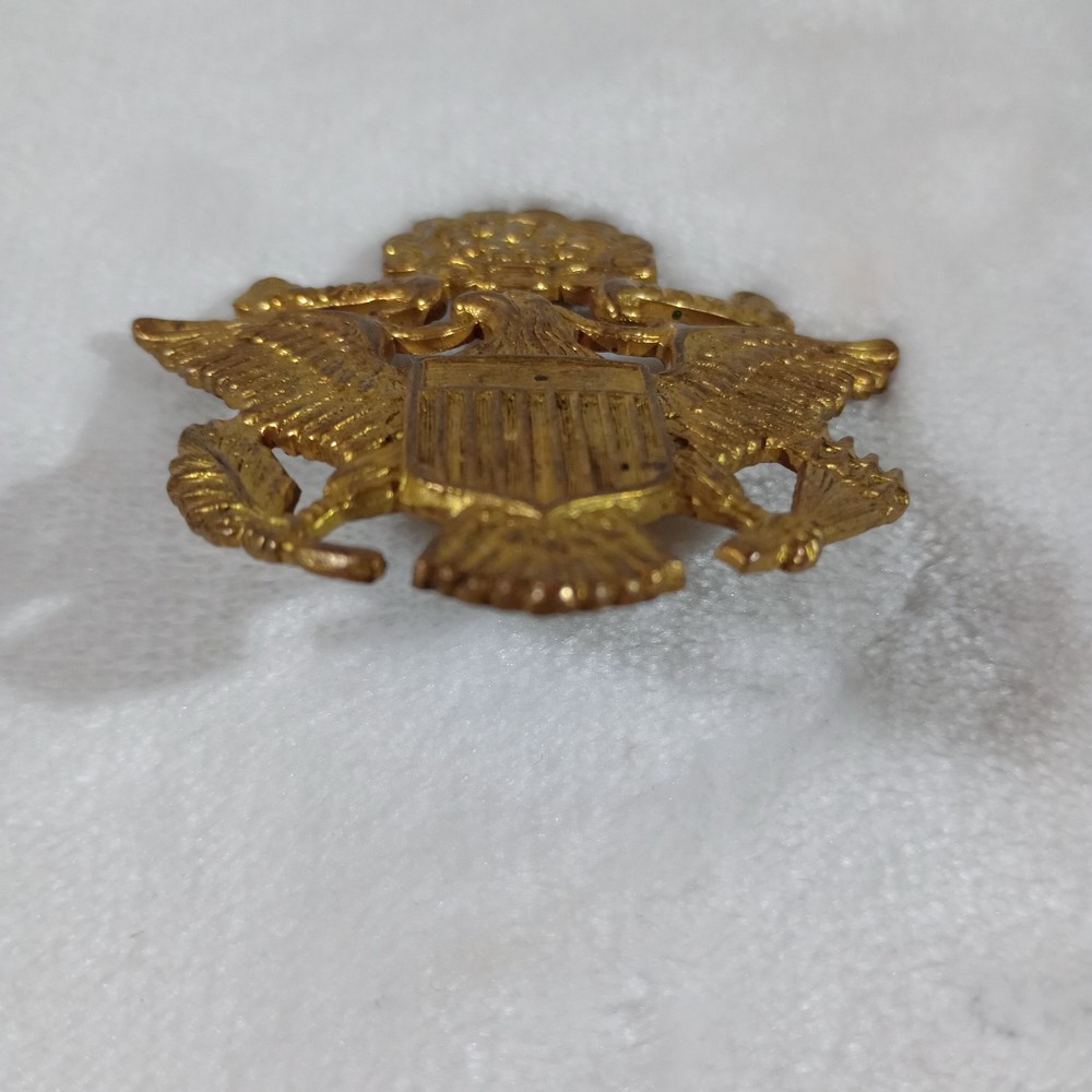 WWII U.S. Army Officer Hat Cap Insignia Solid Brass Screw Back Eagle - Original
