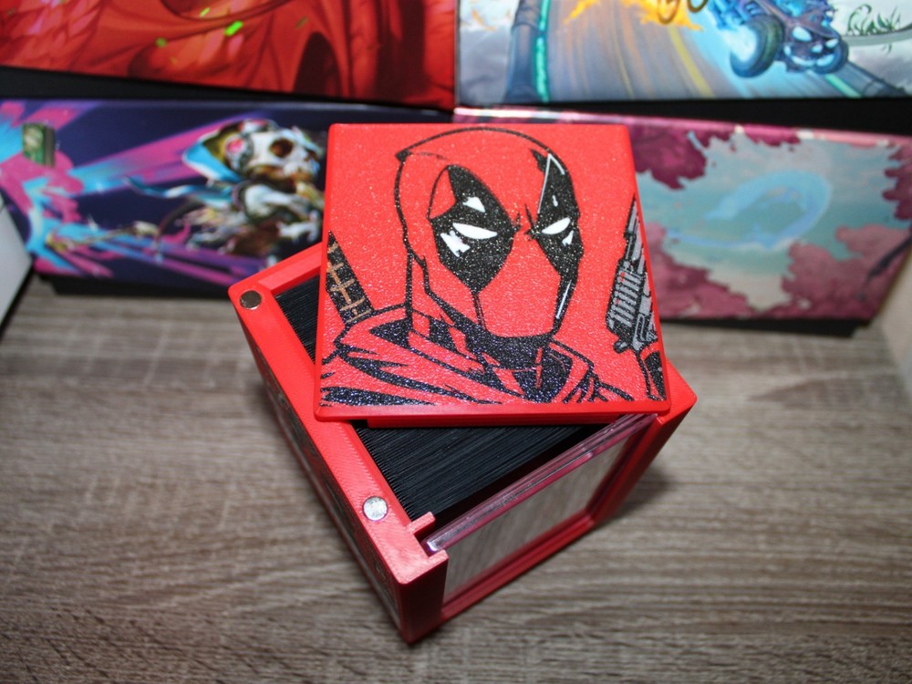 Deadpool themed full art MTG EDH Commander Card Box, Magic the Gathering