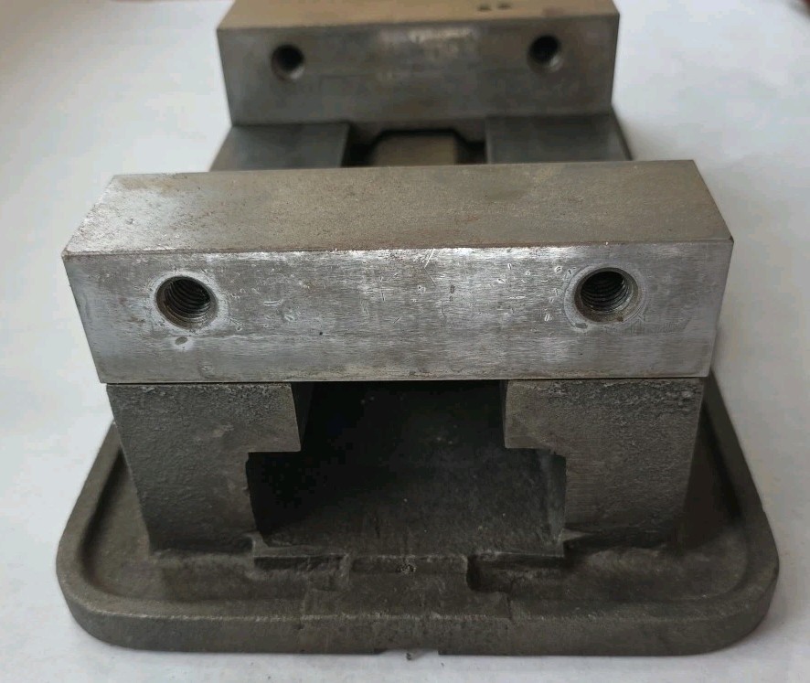 Kurt Anglock 6" Milling Vise D60-1