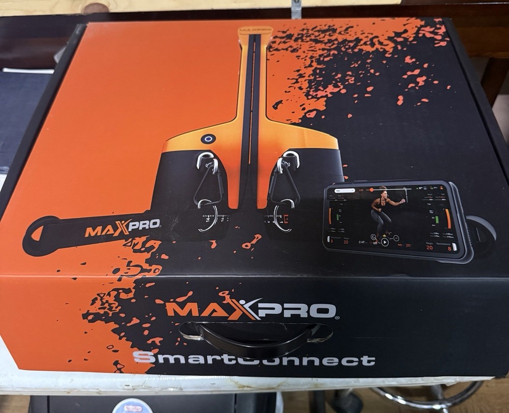 MAXPRO SmartConnect With Box And Attachements (Slightly Used )