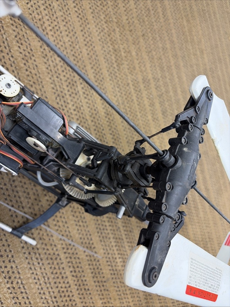 Kyosho Concept 30 helicopter