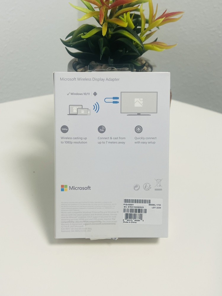 Microsoft Wireless Display Adapter USB/HDMI Miracast Display Adapter