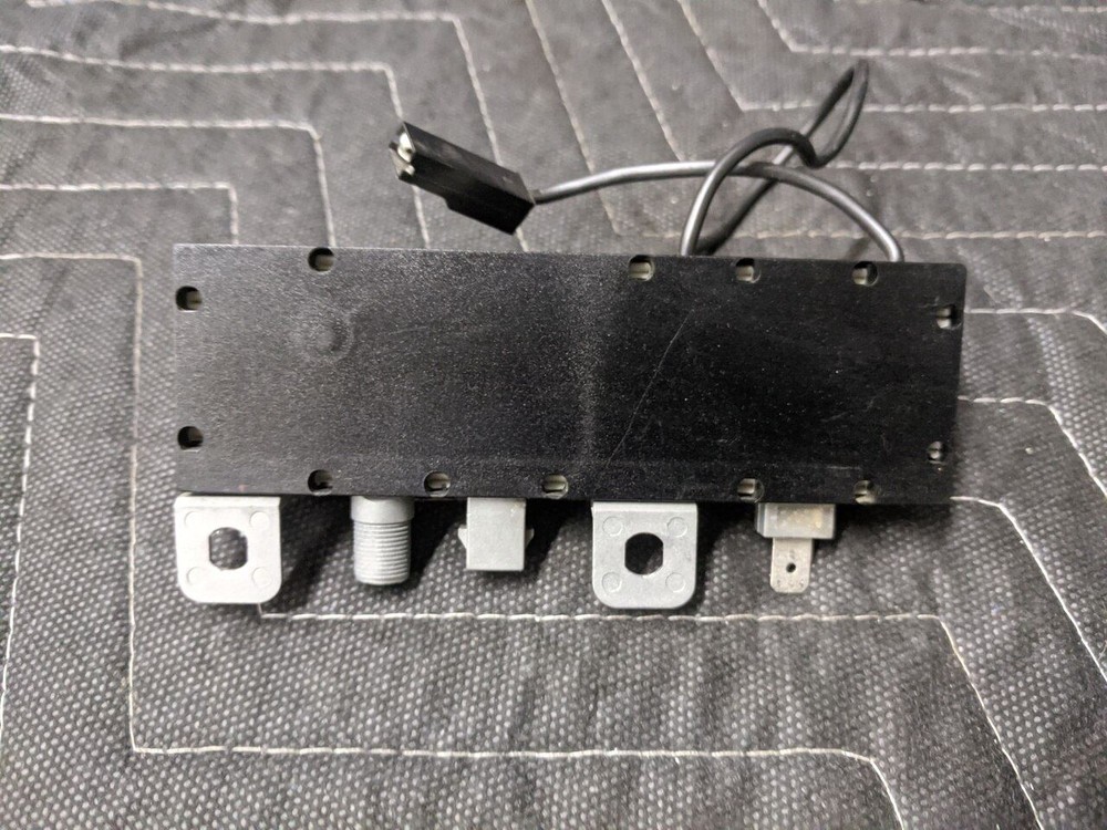 BMW E36 Radio Antenna Amplifier Module 65258375174
