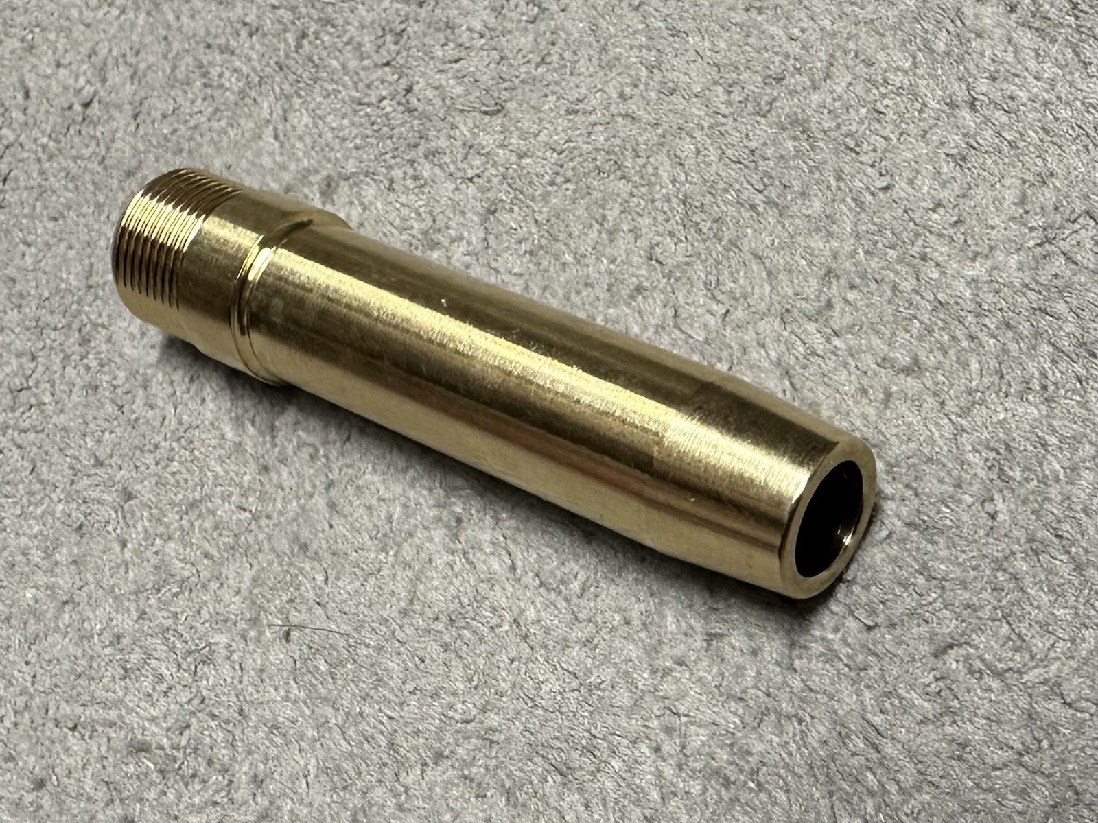 New 5/16 Bronze Edelbrock Intake Valve Guides. Set Of 8 ( Read Description)