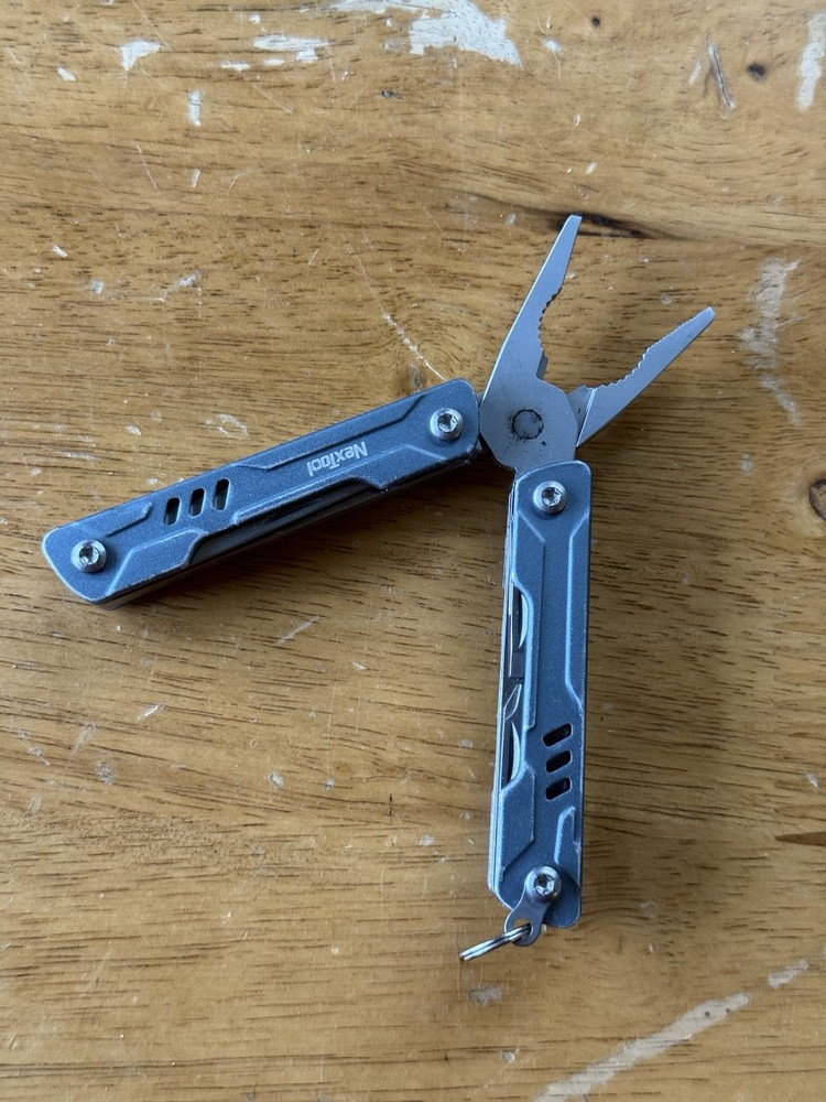 NexTool Mini Sailor Multi Tool Blue Essential Tools w/Blue Aluminum Handles Used