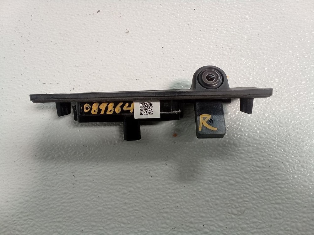 TESLA Y   2021 Camera/Projector 368059