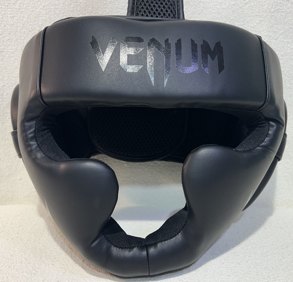 Venum Challenger 2.0  Training Headgear - Black