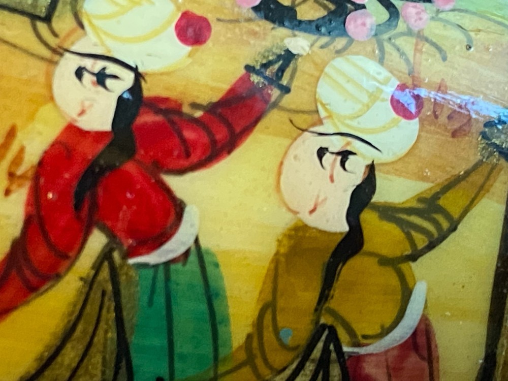 Сasket. Bone. Hand painted. Lacquer. Vintage. Middle East.