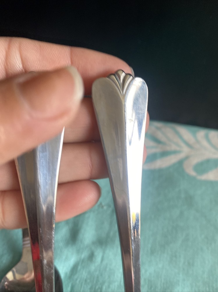 4 Pcs Rogers Co Country Shell Dinner Spoons Stainless Flatware