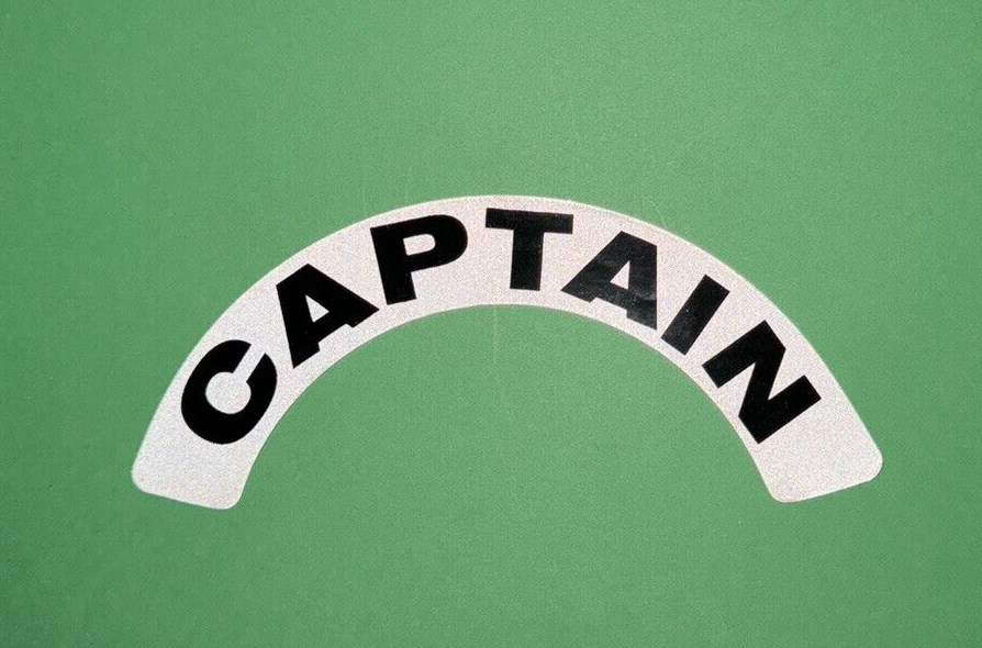 FIREFIGHTER HELMET DECALS CRESCENT (CAPTAIN)