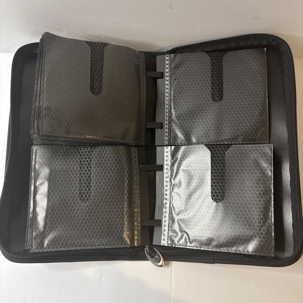 Case Logic Cd Book 64 Disc Holder Blue Black Nice Condition