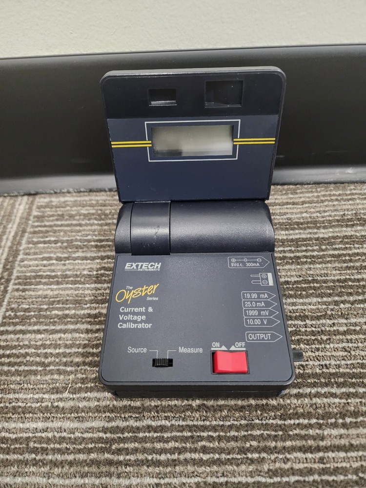 Extech OYSTER 412355A Current & Voltage Calibrator Meter & Test Lead Probe