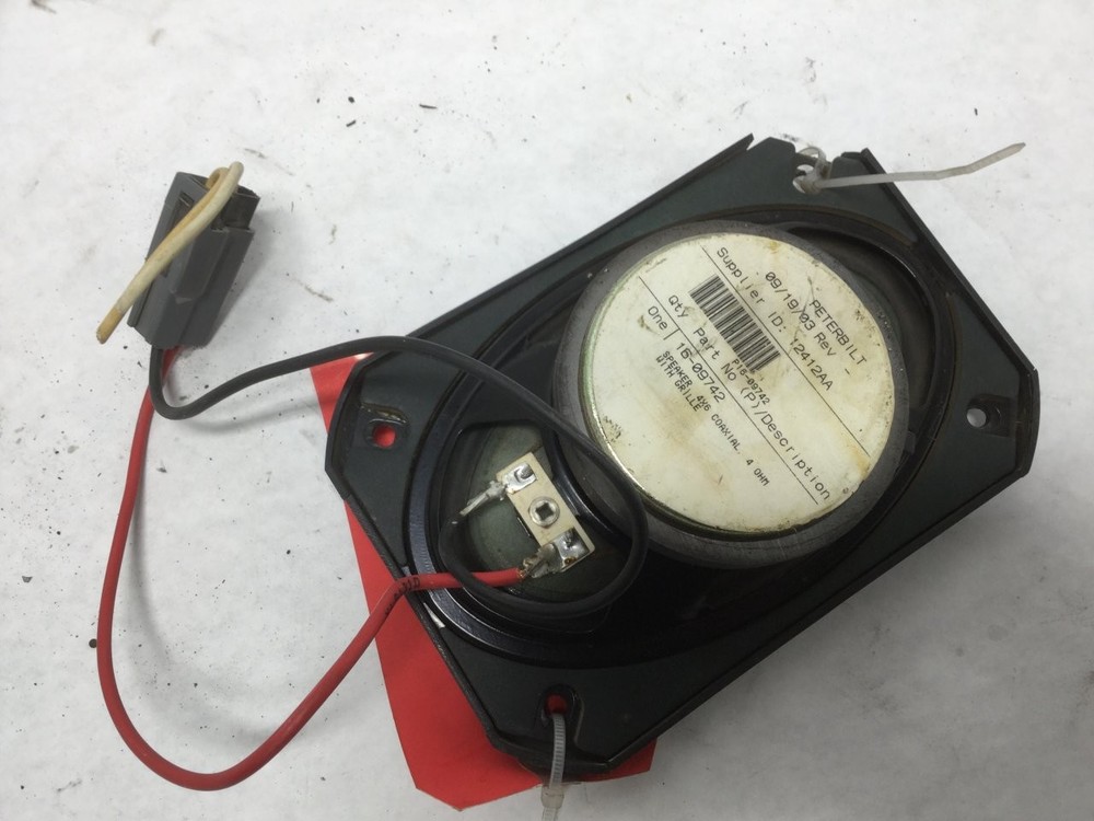 Peterbilt 379 Cab Interior Part SPEAKER