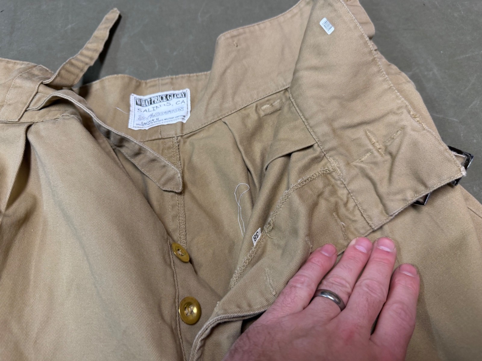 WWII BRITISH ARMY SUMMER KHAKI DRILL FIELD SHORTS-SIZE 2XLARGE