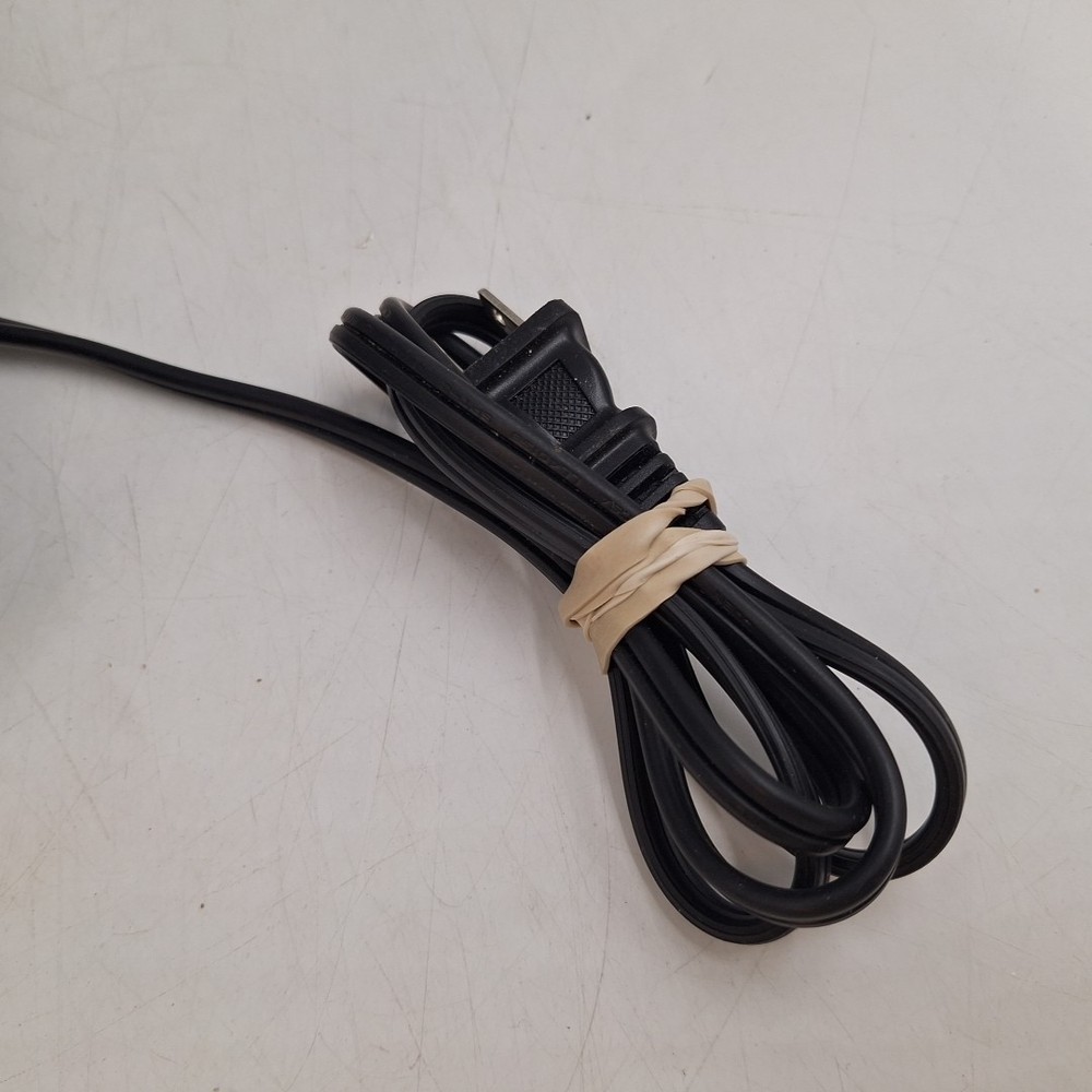 Cuisinart CBK-100 Automatic Bread Maker – Programmable Machine with Pan & Paddle