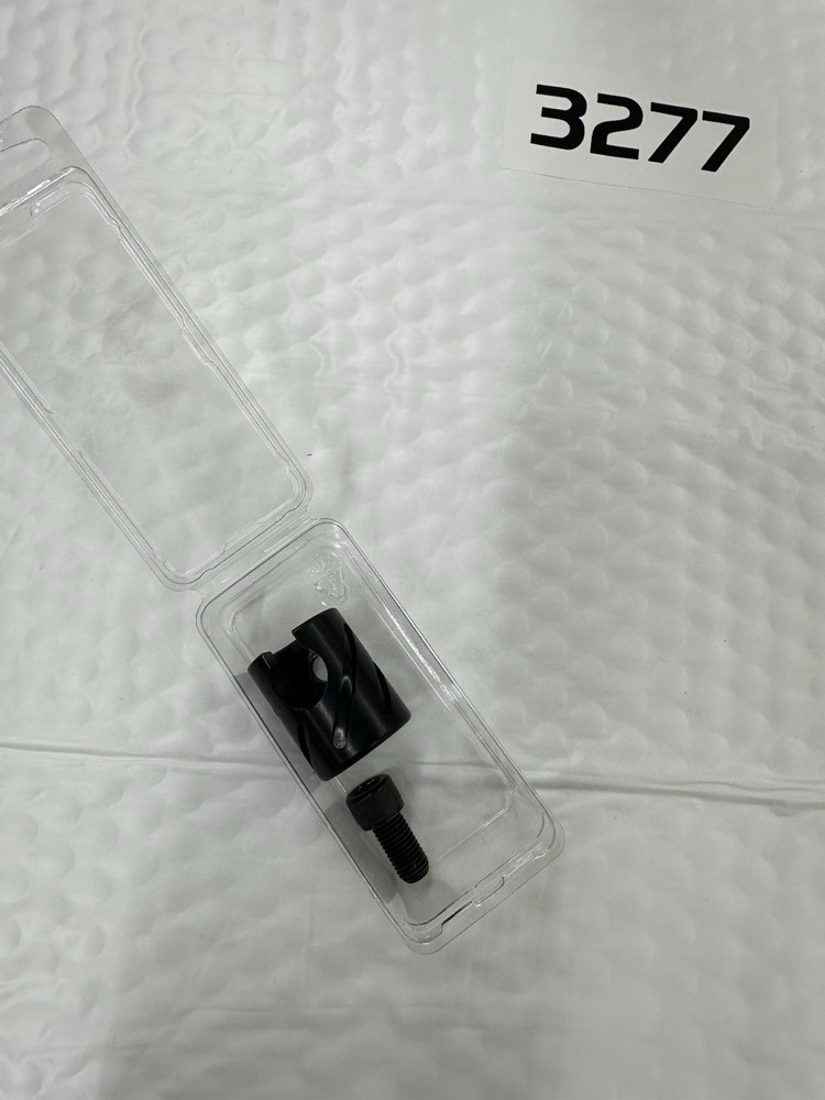 Item 3277 - partial Archery quick disconnect - Missing Barrel