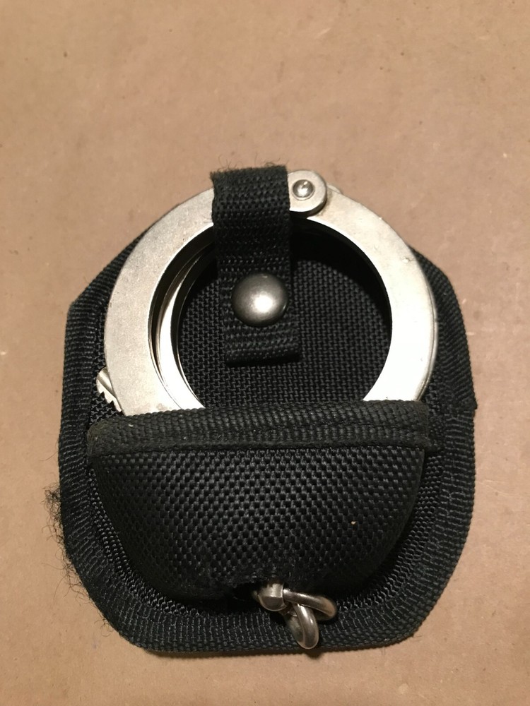 Nylon Handcuff Carrier/Pouch