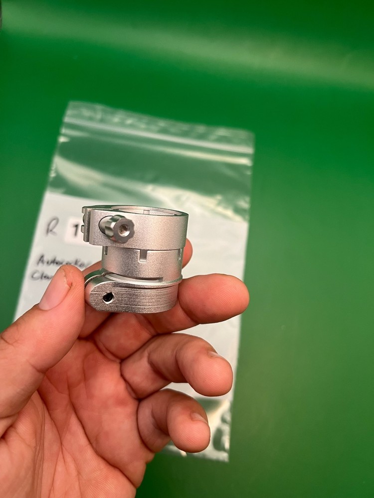 Autococker Clamping Feedneck