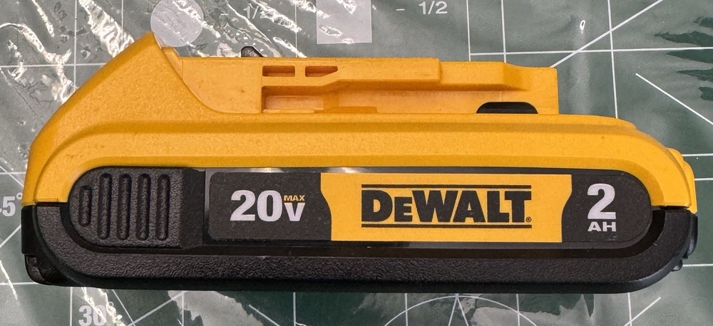 Dewalt 20V 1/4" 1/2" DCD780 DCF885 2-Drill Combo Kit