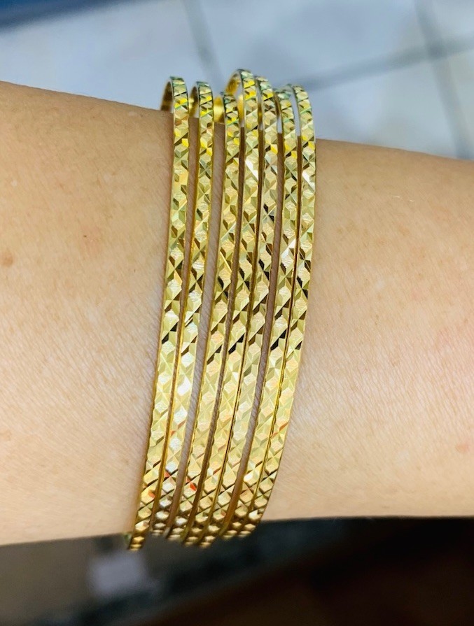 19K Solid Yellow Gold Diamond Cut Bangle Natural 63mm20.90Grams(Handmade )