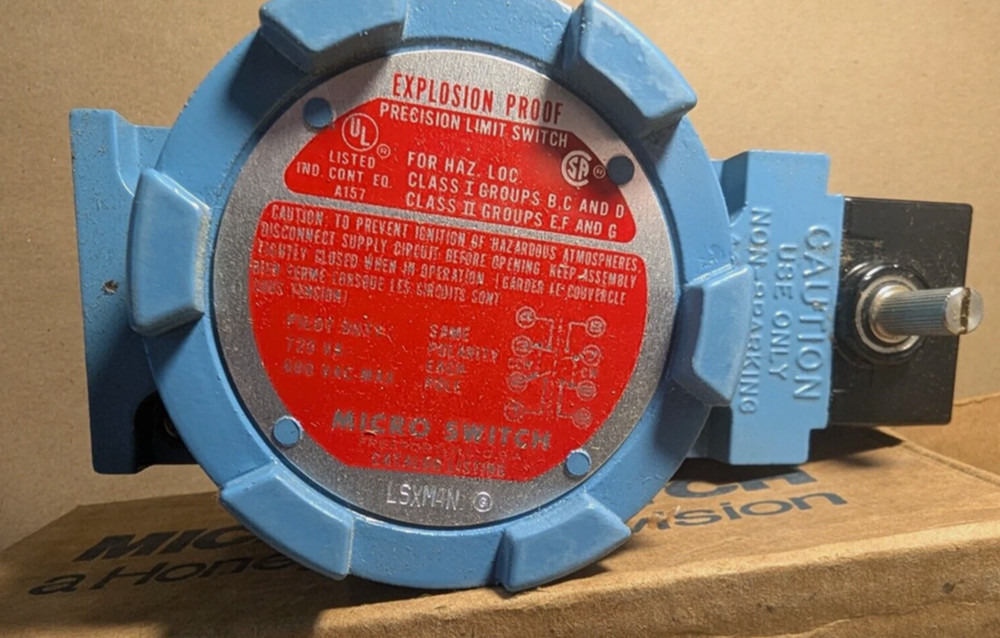 One Brand New HONEYWELL LSXM4N Explosion-Proof Micro Switch