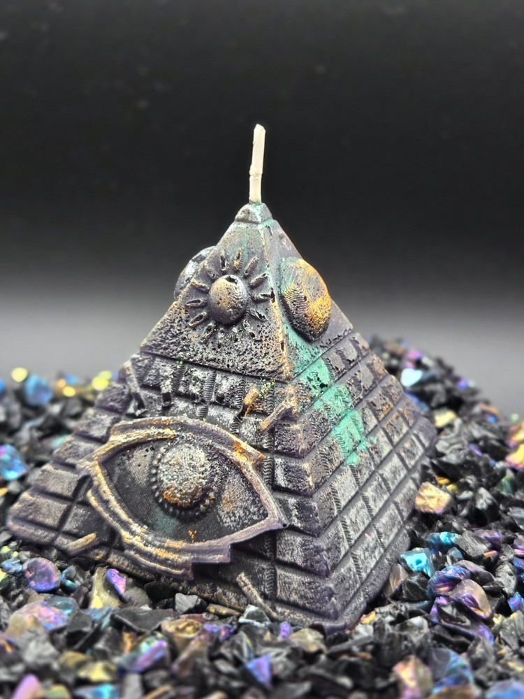 Pyramid Magical Candle – Manifestation, Power & Sacred Alignment