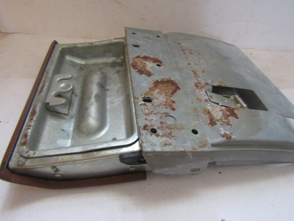 69 MERCURY FORD ASHTRAY NOS