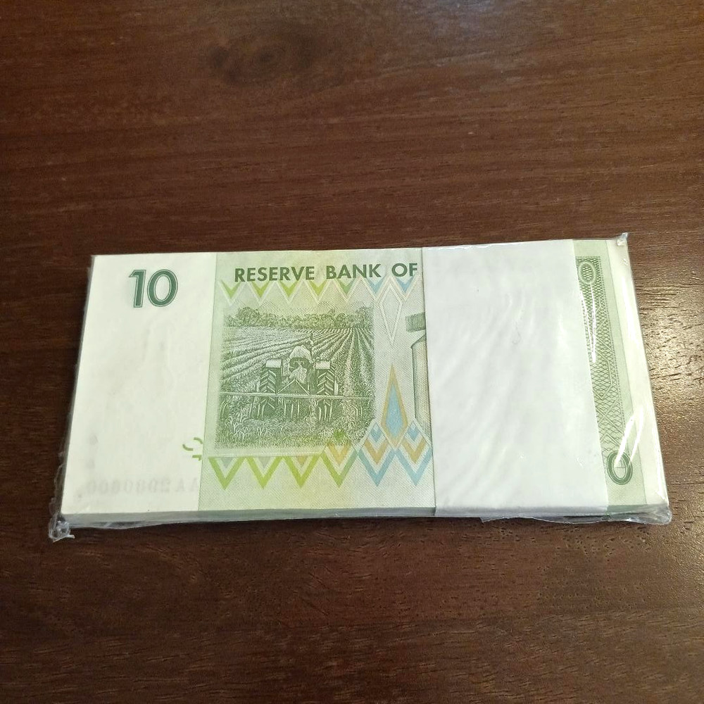 2007 (2008) Zimbabwe 10 Dollars Pick 67. Uncirculated. 1 Note.