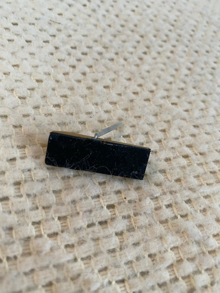 Brass Colored Wire Flipper Rest