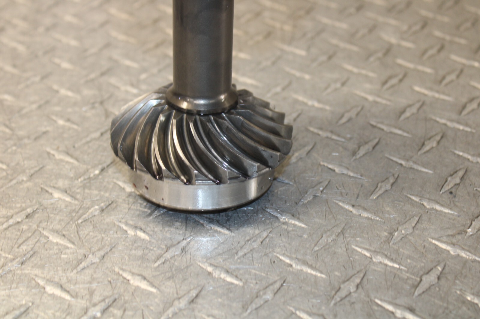 21 / 24 Polaris RZR Pro XP XP4 Turbo S Transmission Gear Case Pinion Gear Shaft