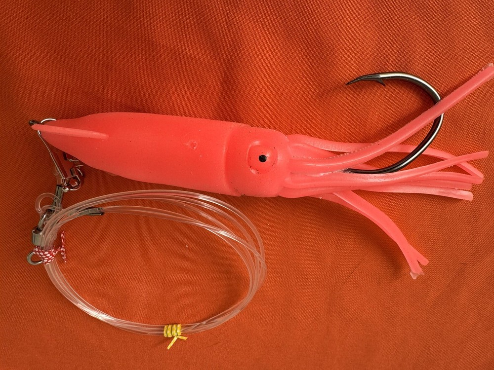 380g COD, HADDOCK, LARGE SQUID NORWAY LURE KRAKEN GLOW SQUID 12/0