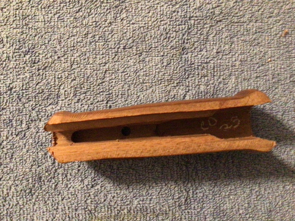 Colt Lightning .22 Deluxe Forend Walnut Repro