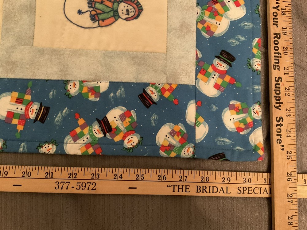 Wall quilt snowman winter theme