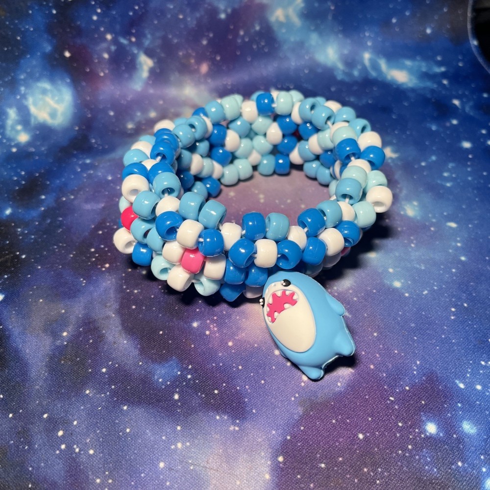 Small Kandi Shark Rotater Cuff